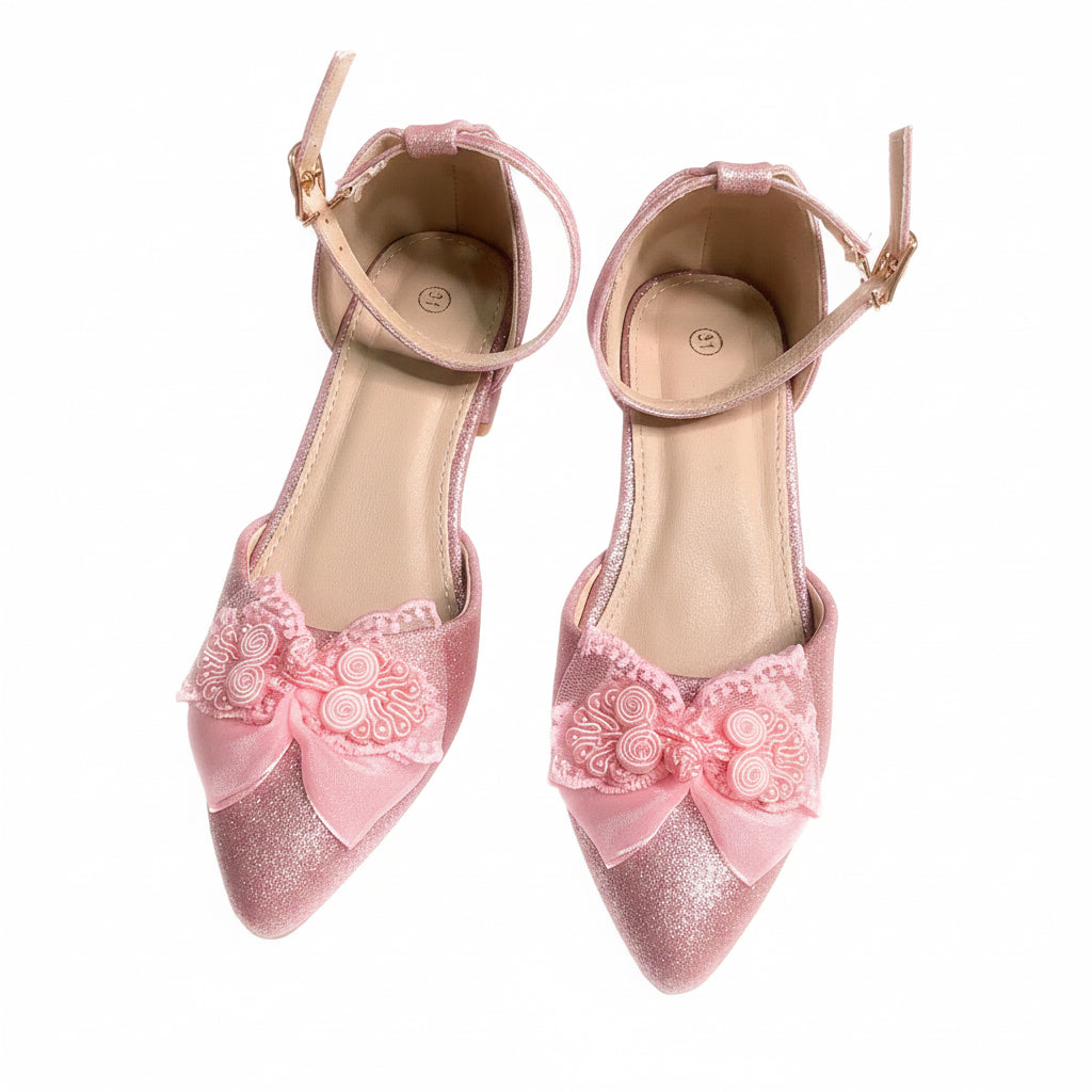 Girl's Cover Front Shoe With Heels.
