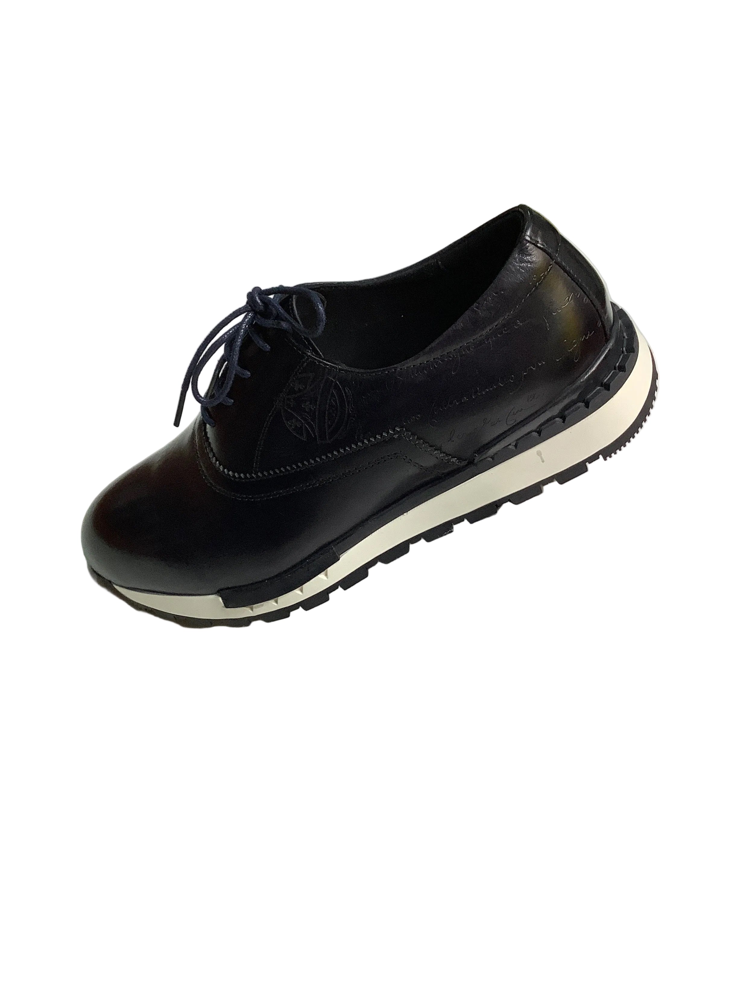 Cvepval Black Shoe With White Sole.
