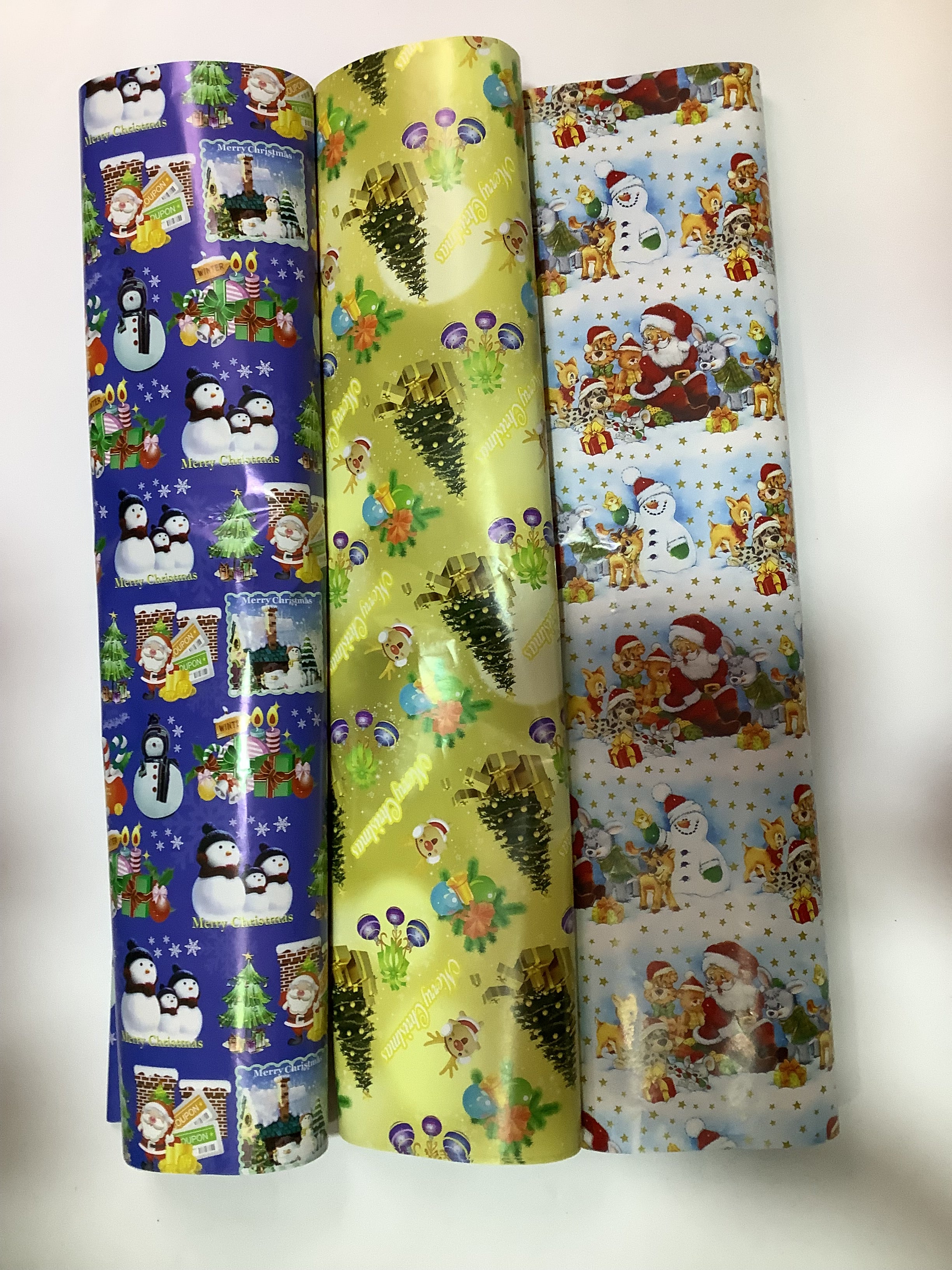 Merry Christmas Gift Wrapping Sheets.