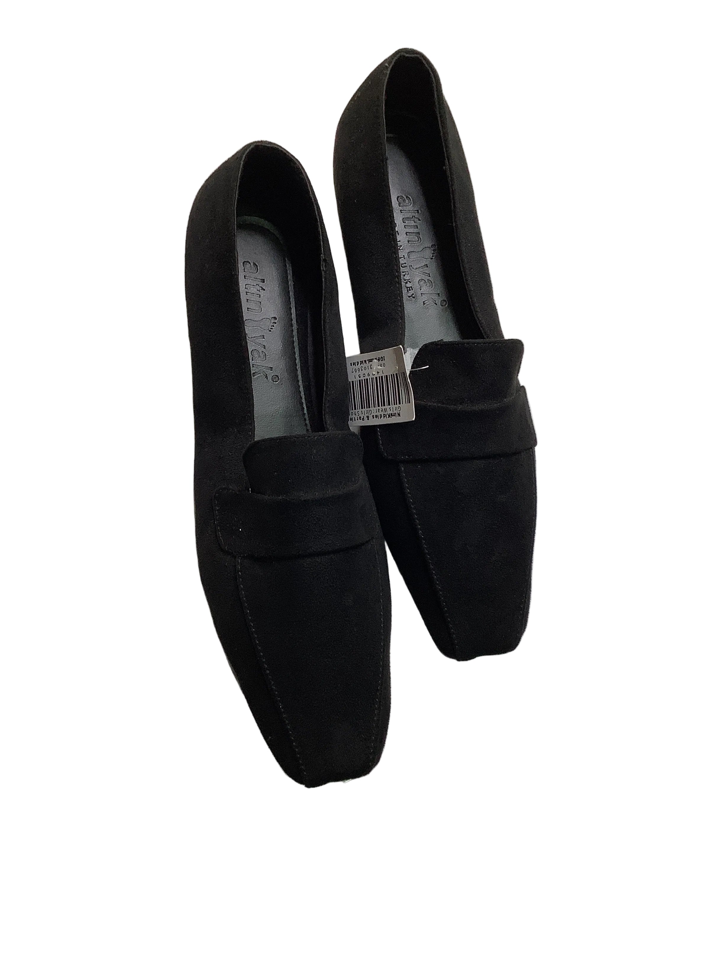 Altin Yak Girls Flat Shoe