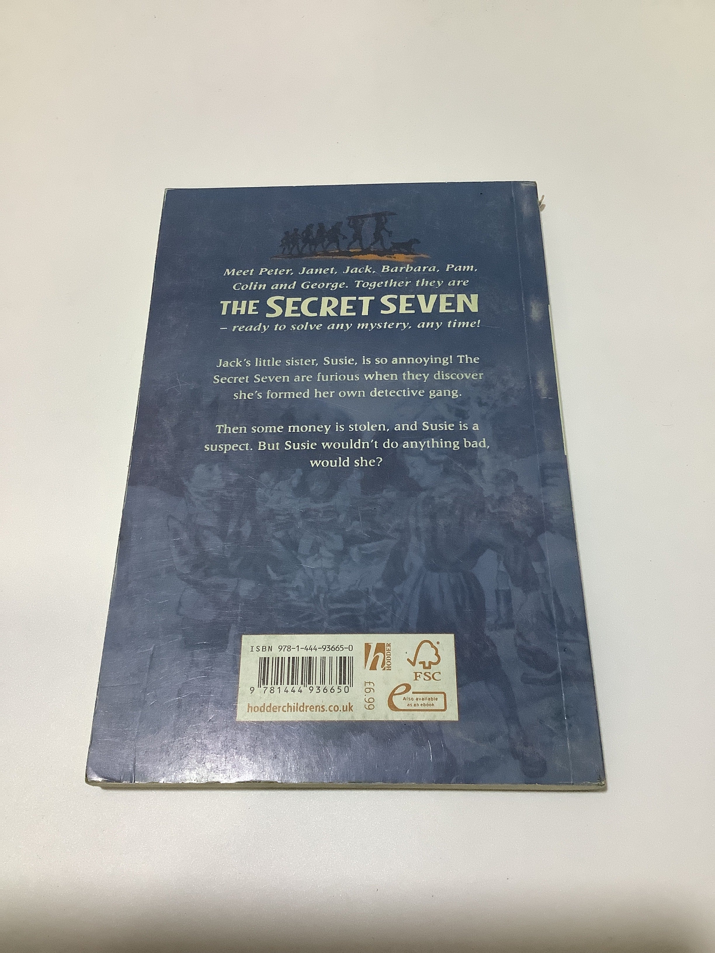 GUID BLYTON(secret seven fireworks )