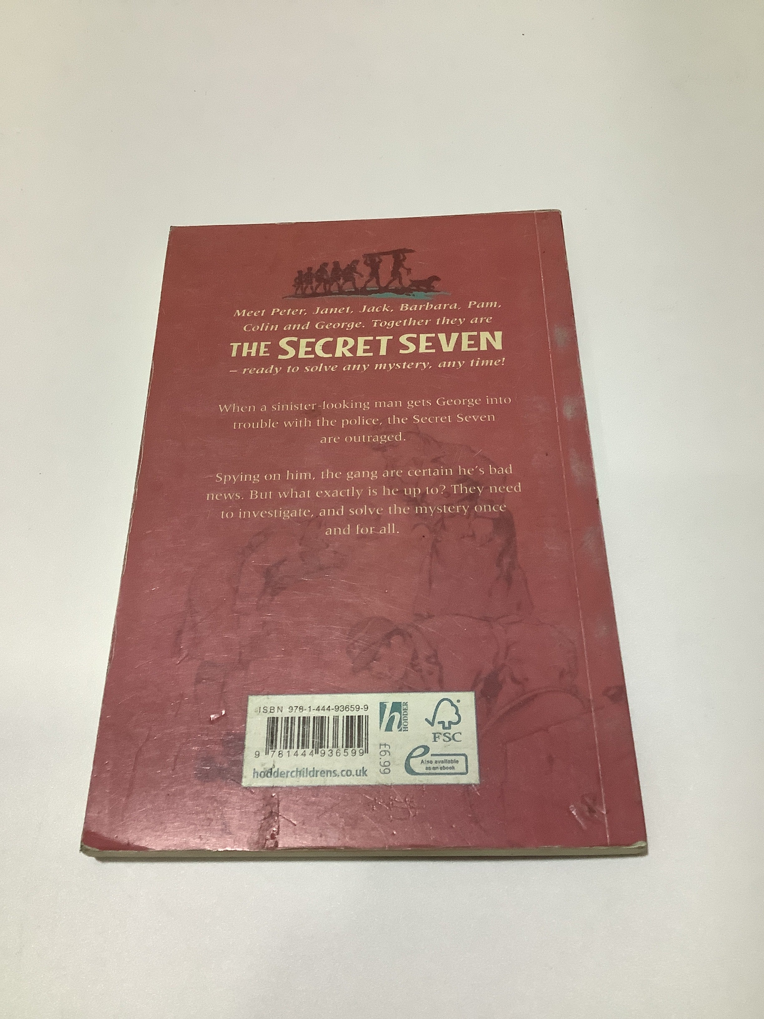GUID BLYTON(Go ahead, secret seven)