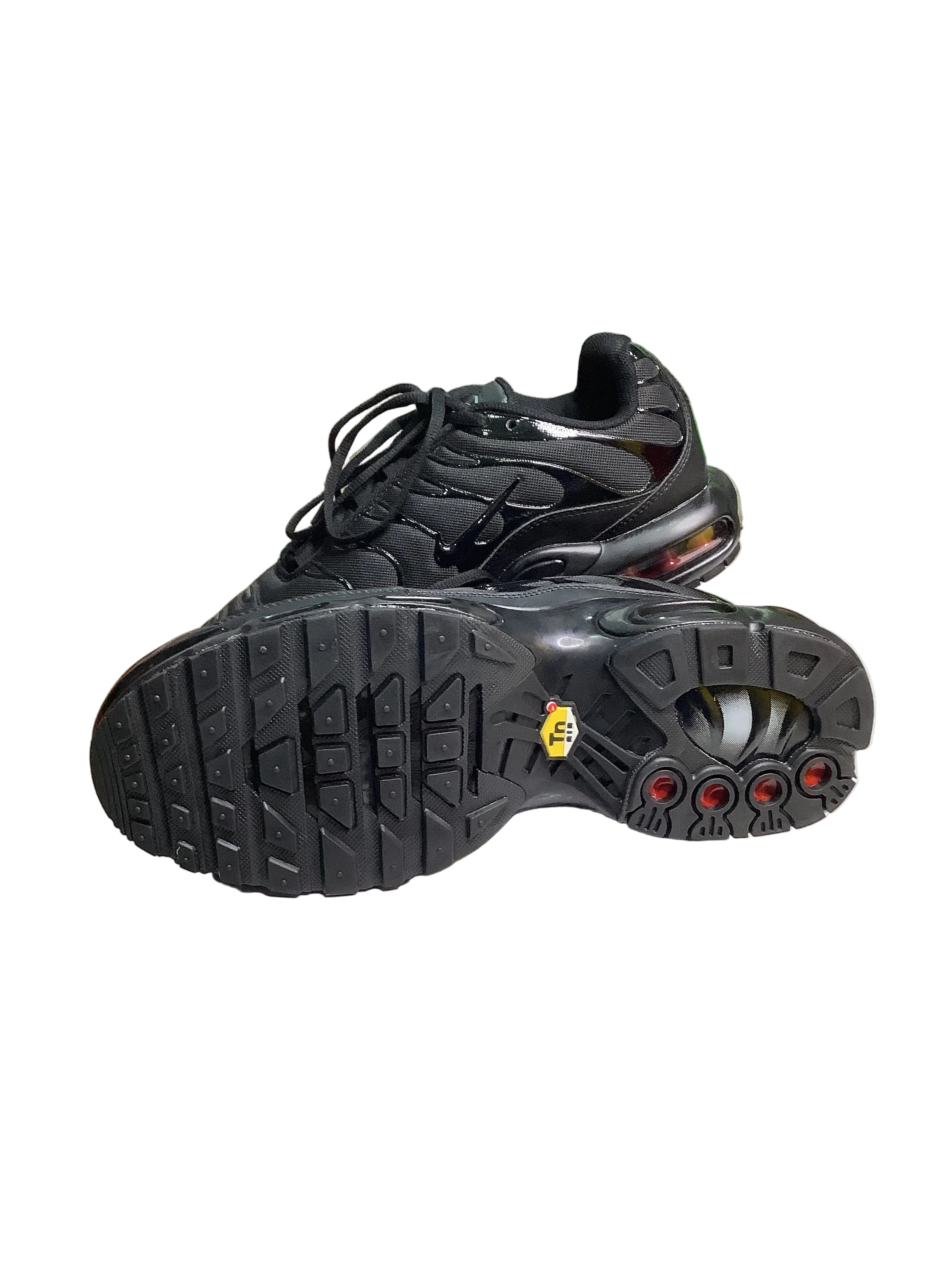 Nike Air (Tu Air) Black Sneakers.