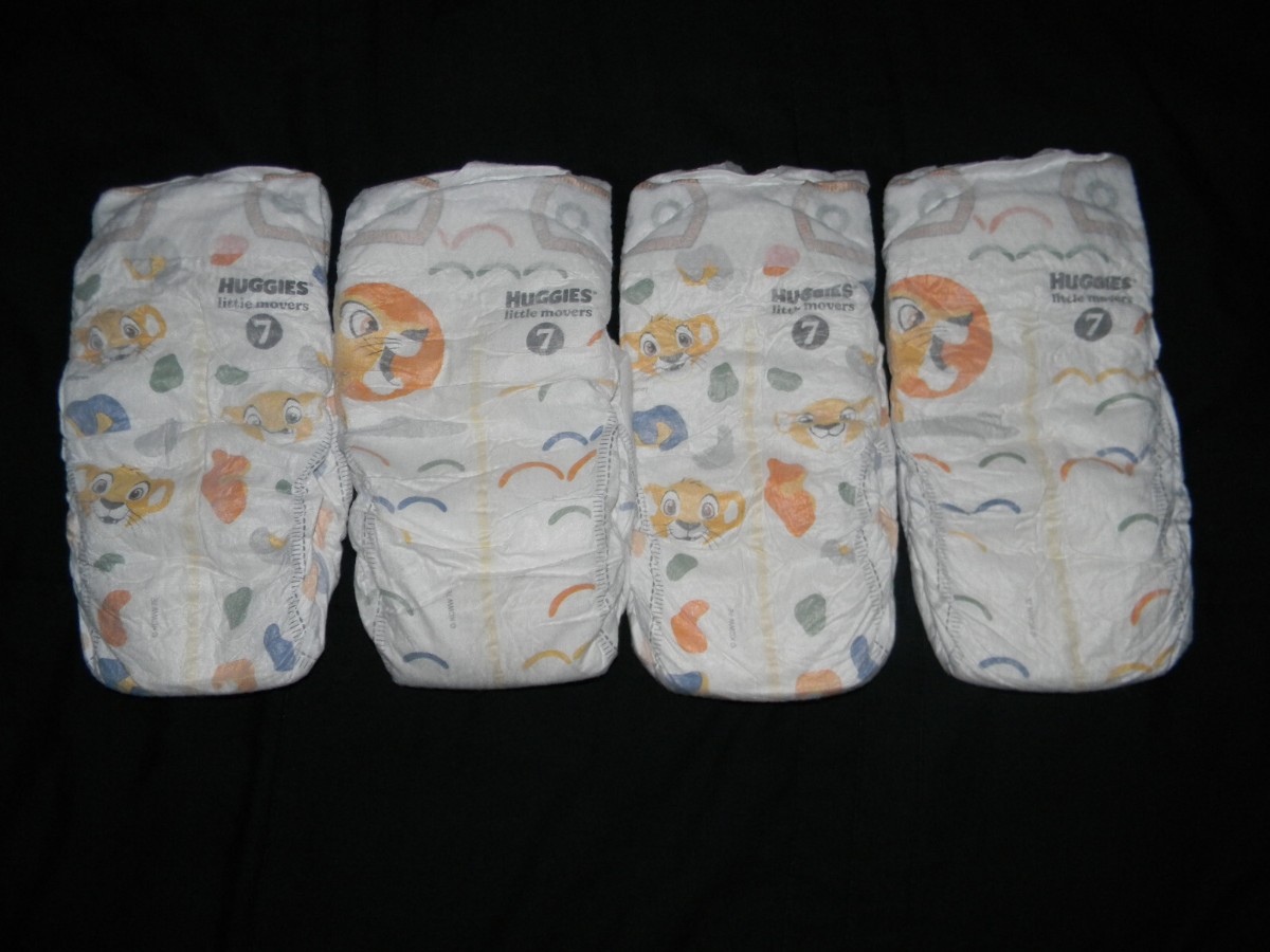 Huggies Little Movers Baby Diapers Size 7 (Roll)