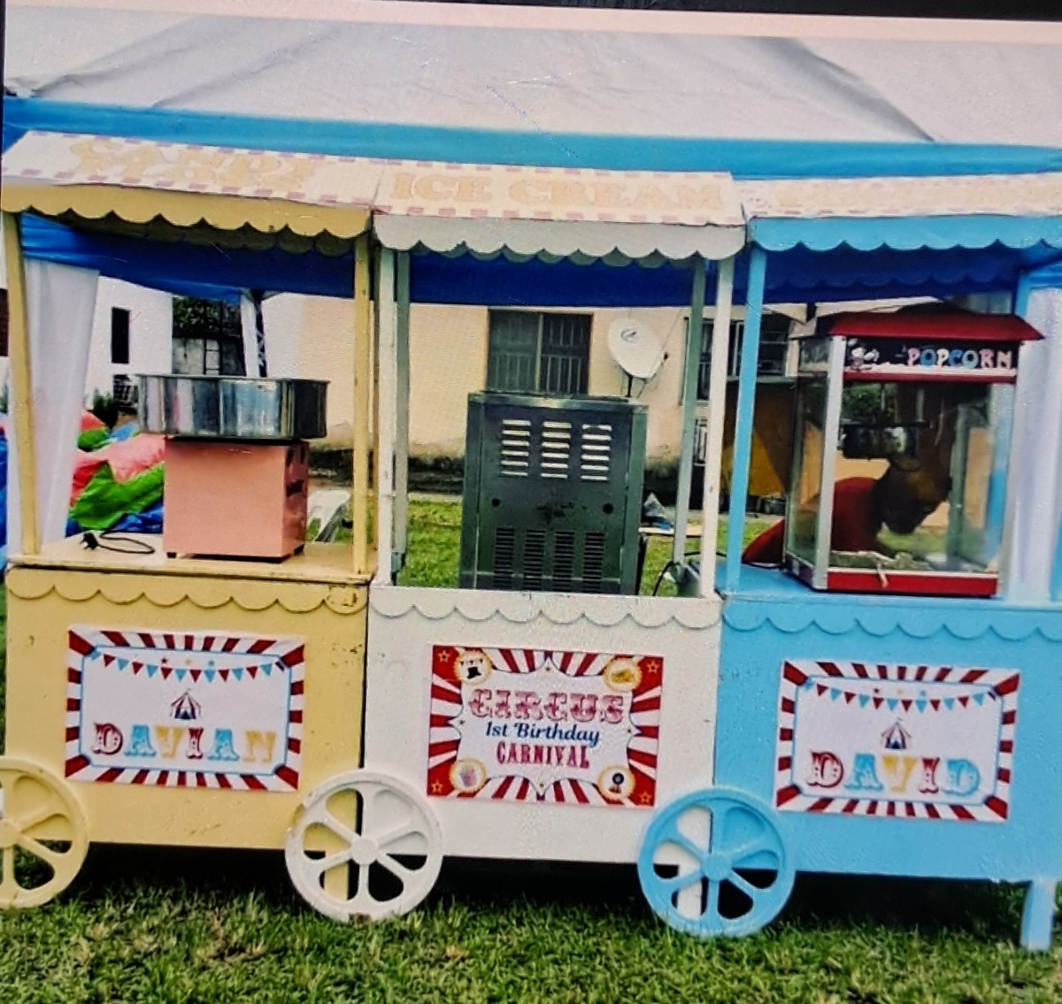 Ice Cream/ Popcorn Stand